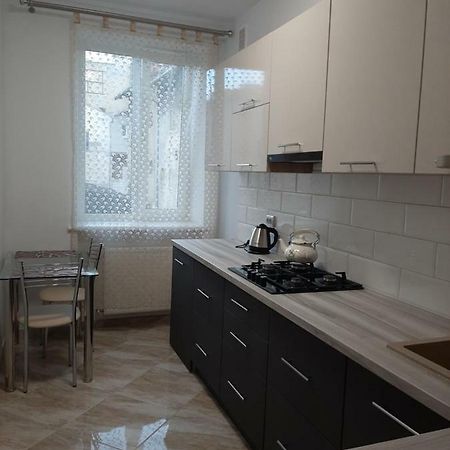 Apartment In Serbska リヴィウ エクステリア 写真
