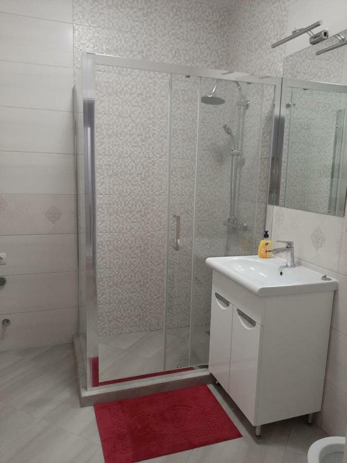 Apartment In Serbska リヴィウ エクステリア 写真