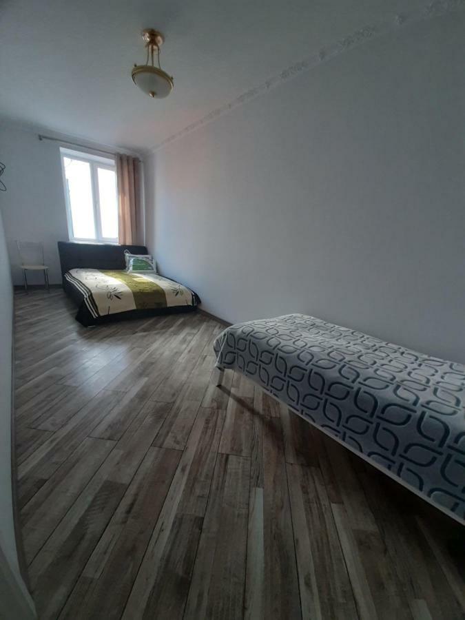 Apartment In Serbska リヴィウ エクステリア 写真