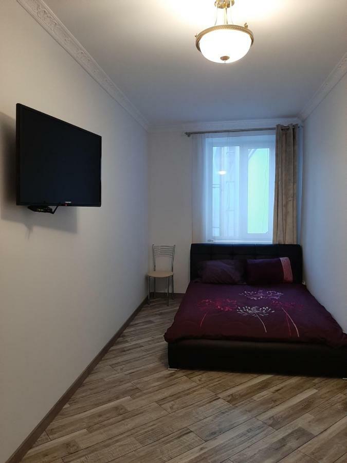 Apartment In Serbska リヴィウ エクステリア 写真