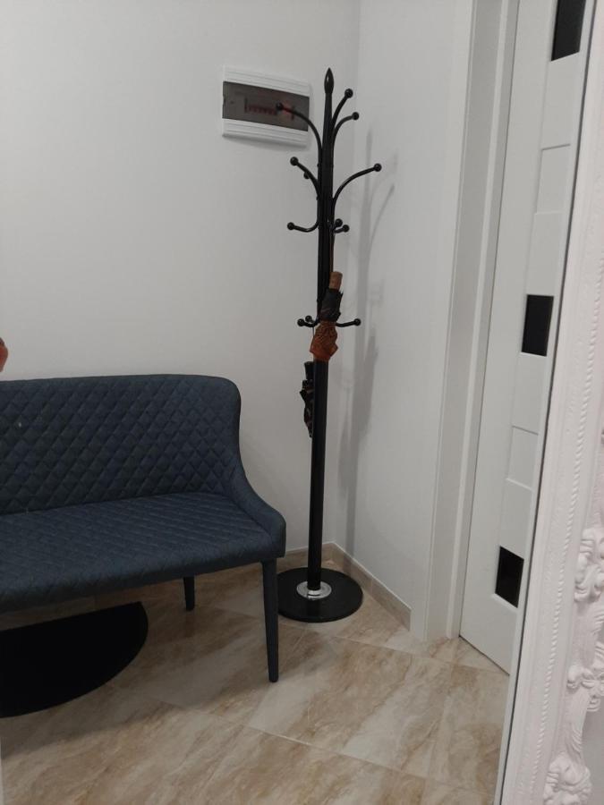 Apartment In Serbska リヴィウ エクステリア 写真